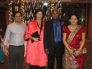 christina pierce, cricket artist at the hilton colombo